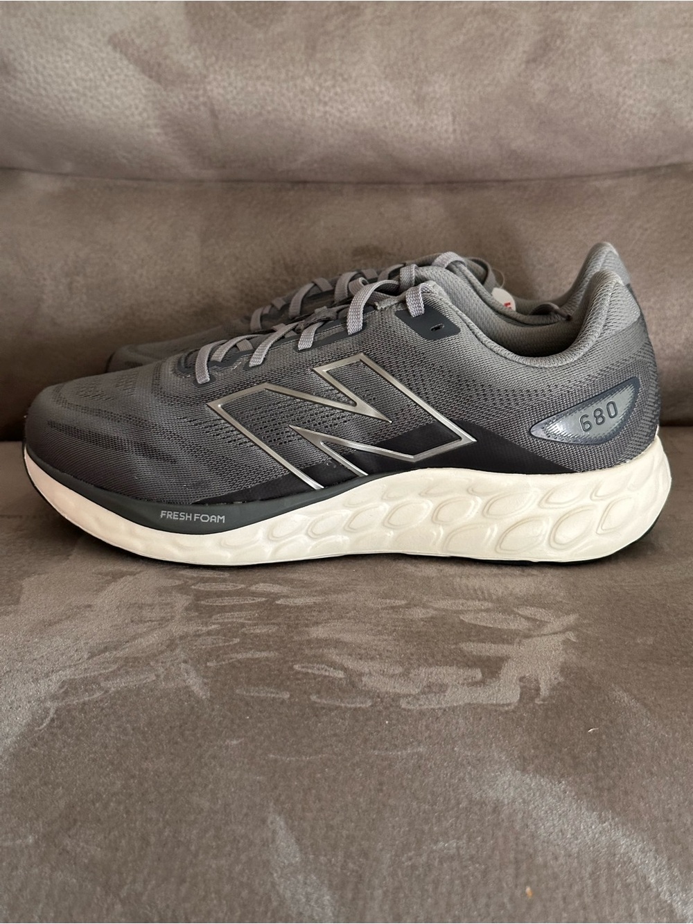 New Balance Fresh Foam 680 v8 Wide Grey Running Shoes Size 8